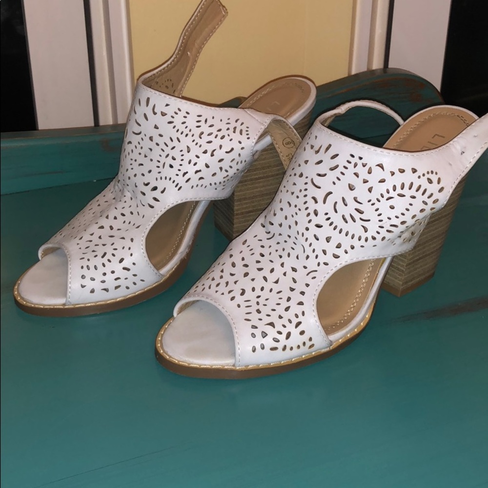 Liliana wedges